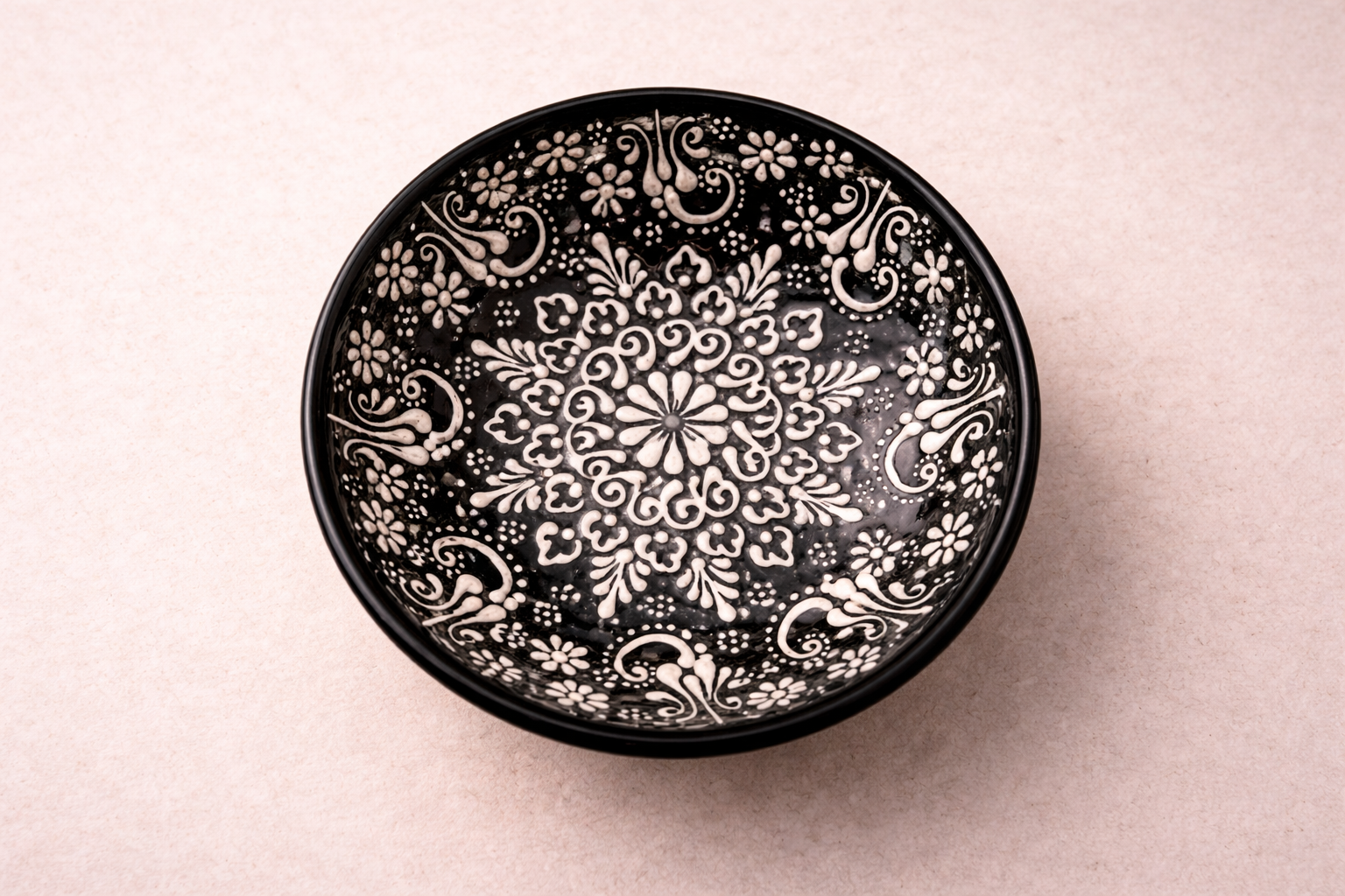 Midnight Lace Bowl